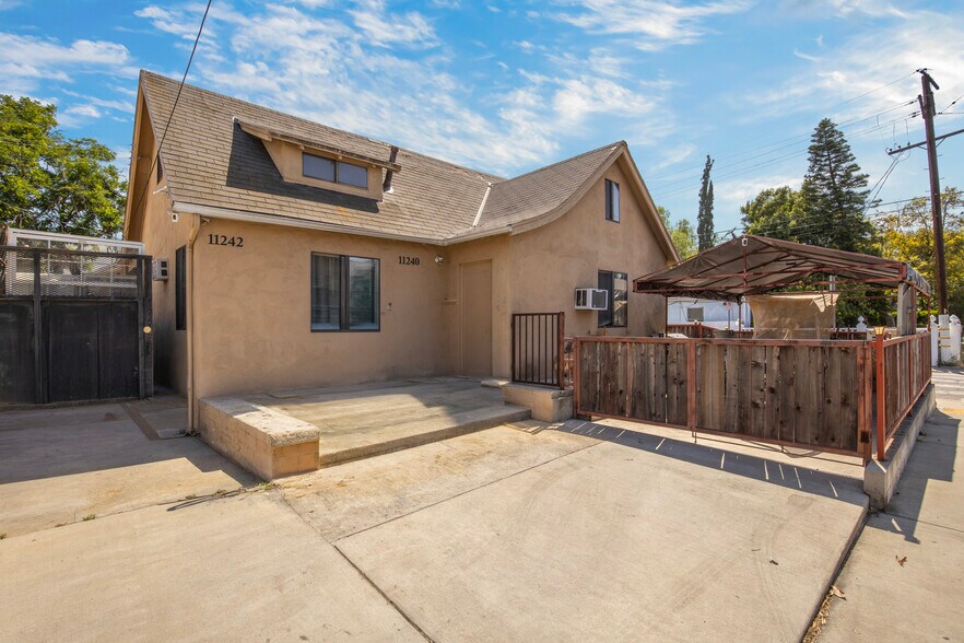 11234 Hatteras St, North Hollywood, CA à vendre - Photo de l’immeuble – Image 3 sur 50