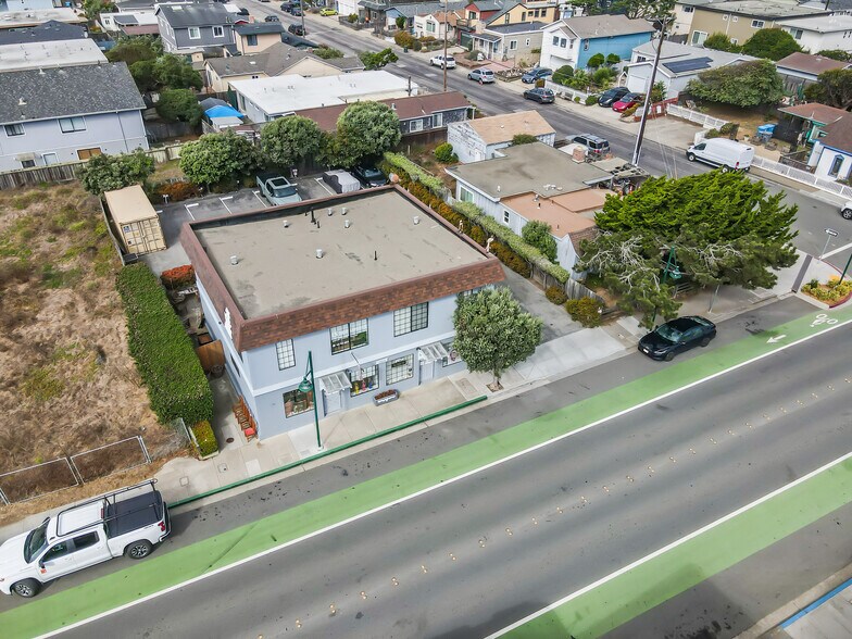 2014 Palmetto Ave, Pacifica, CA à vendre - Photo de l’immeuble – Image 3 sur 14