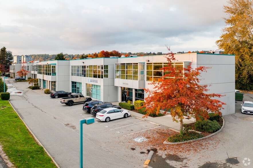 8980 Fraserwood Crt, Burnaby, BC à louer - Photo principale – Image 1 sur 5