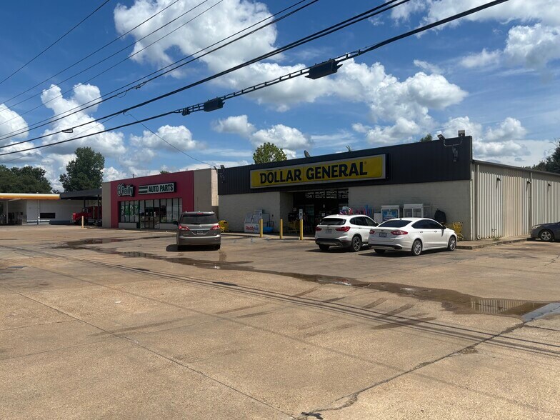 611 W Madison St, Houston, MS à vendre - Photo de l’immeuble – Image 3 sur 4