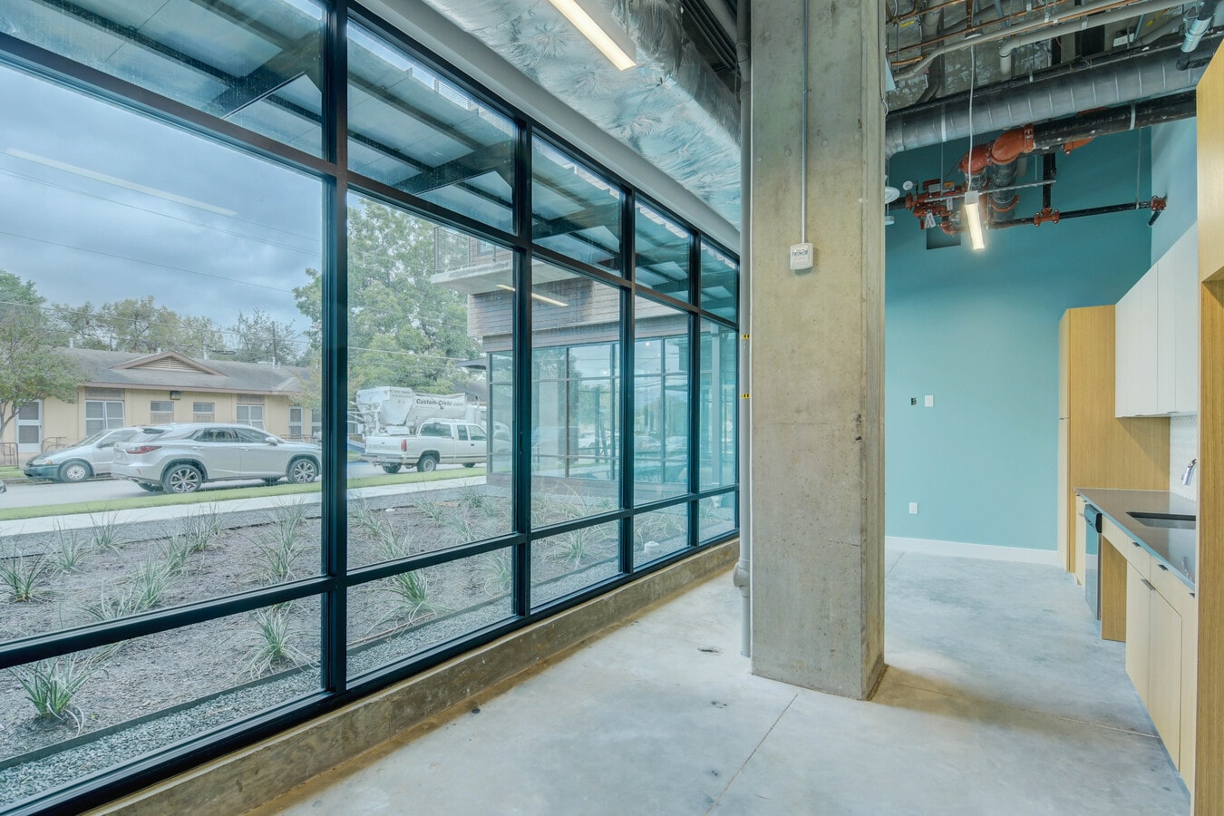 1800 E 4th St, Austin, TX 78702 - Lot 104 - - Photo intérieure - Image 1 of 13
