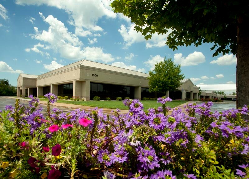 1000 Republic Dr, Allen Park, MI à louer - Photo de l’immeuble – Image 2 sur 16