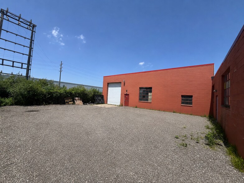 4780 Briar Rd, Cleveland, OH à vendre - Photo de l’immeuble – Image 2 sur 9