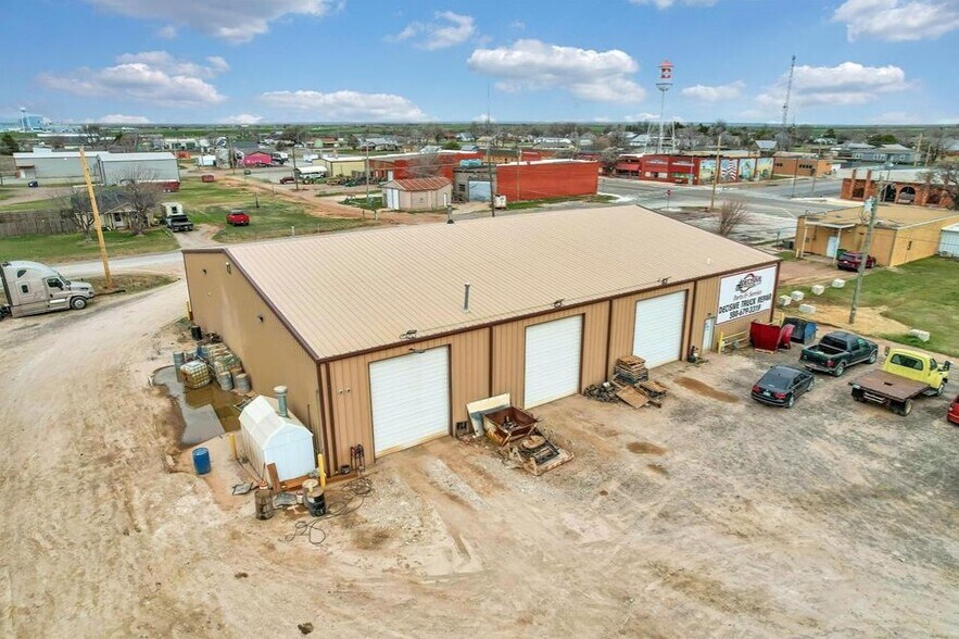 102 S Broadway Ave, Duke, OK à vendre - Photo de l’immeuble – Image 1 sur 1