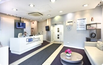 2 Athenaeum Rd, Londres à louer Hall d’entrée– Image 1 sur 6