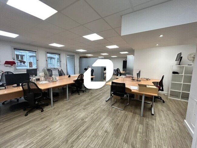 Plus de détails pour Bureau à louer