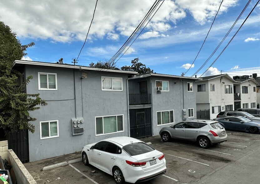 421 N Rose St, Anaheim, CA à vendre - Photo de l’immeuble – Image 3 sur 5