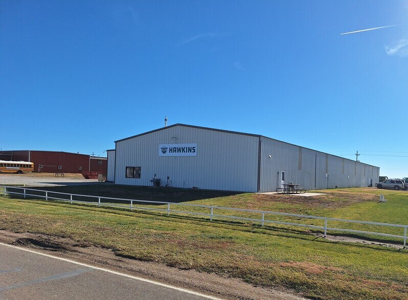 2120 4th Ave, Holdrege, NE à vendre - Photo de l’immeuble – Image 2 sur 31