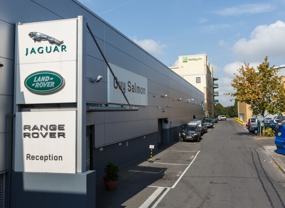 Portsmouth Rd, Surbiton à louer Photo de l’immeuble– Image 1 sur 4