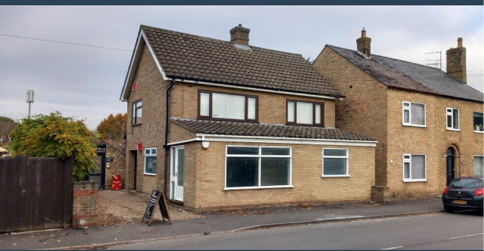176-176a High St, Cottenham à vendre - Photo de l’immeuble – Image 2 sur 6