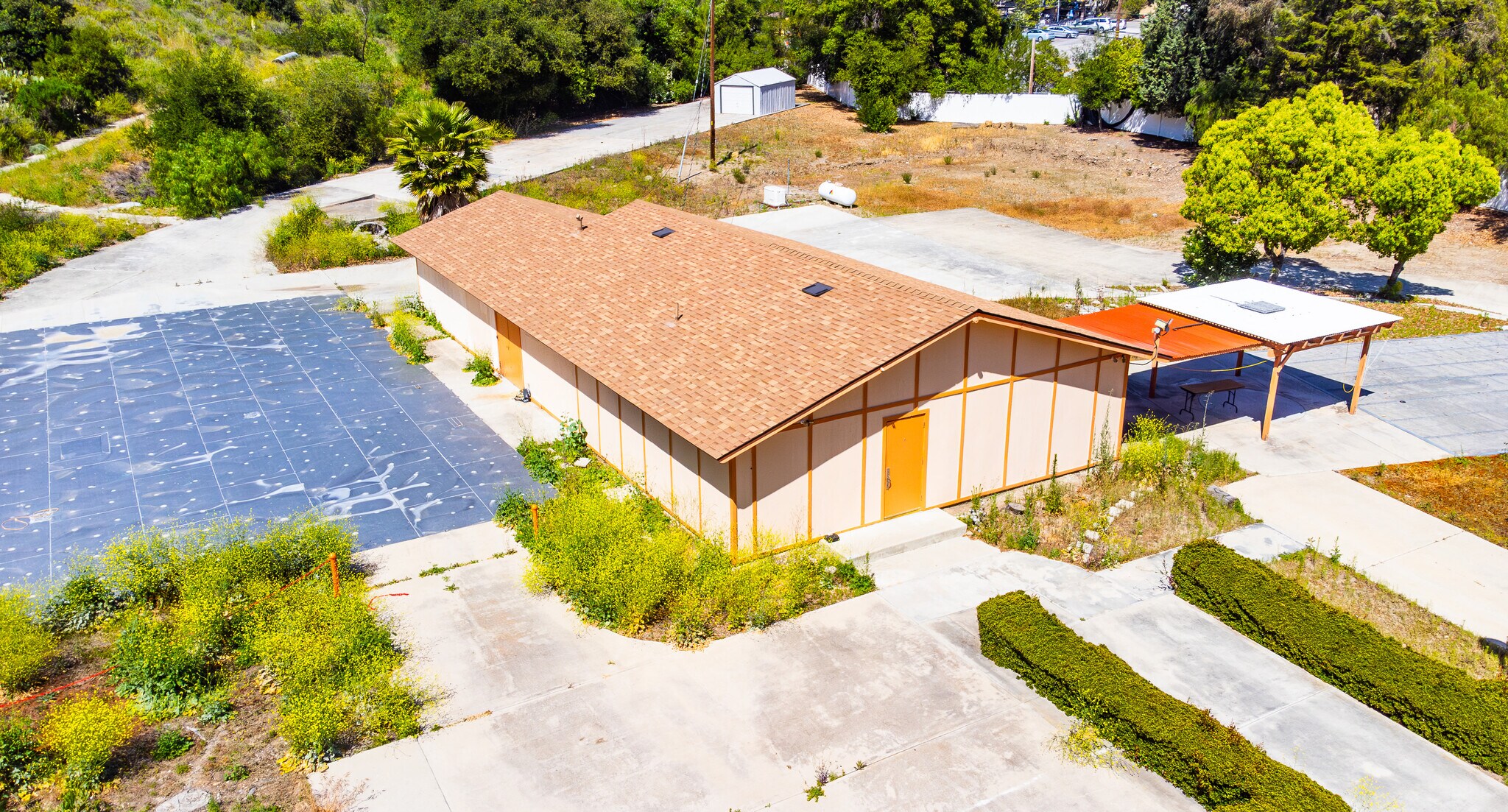 19121 El Toro Rd, Silverado, CA à vendre Photo de l’immeuble– Image 1 sur 6