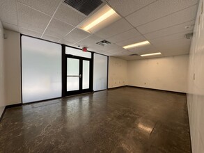 2780 Lloyd Rd, Jacksonville, FL à louer Photo de l’immeuble– Image 1 sur 5