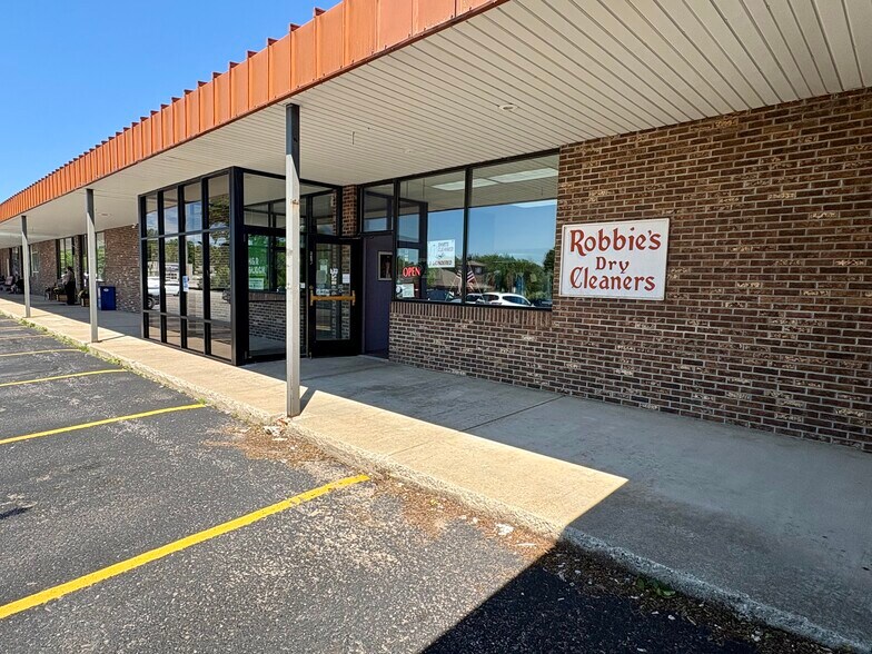 1681 Benzie Hwy, Benzonia, MI à vendre - Photo de l’immeuble – Image 3 sur 21
