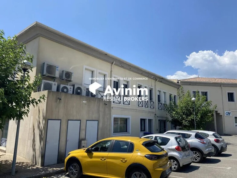 Bureau dans Tourrettes à louer - Photo de l’immeuble – Image 2 sur 12