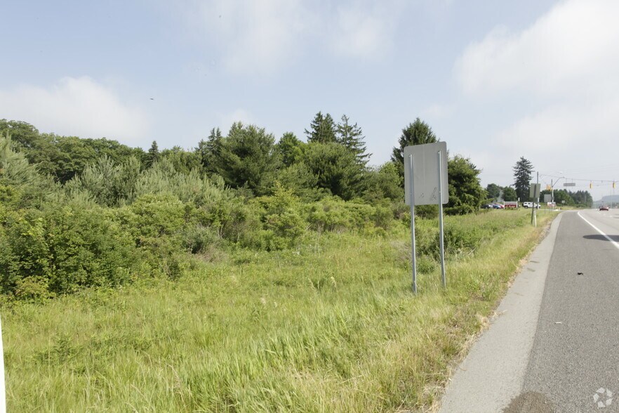 Perry Hwy, Cranberry Township, PA à vendre - Photo de l’immeuble – Image 3 sur 5