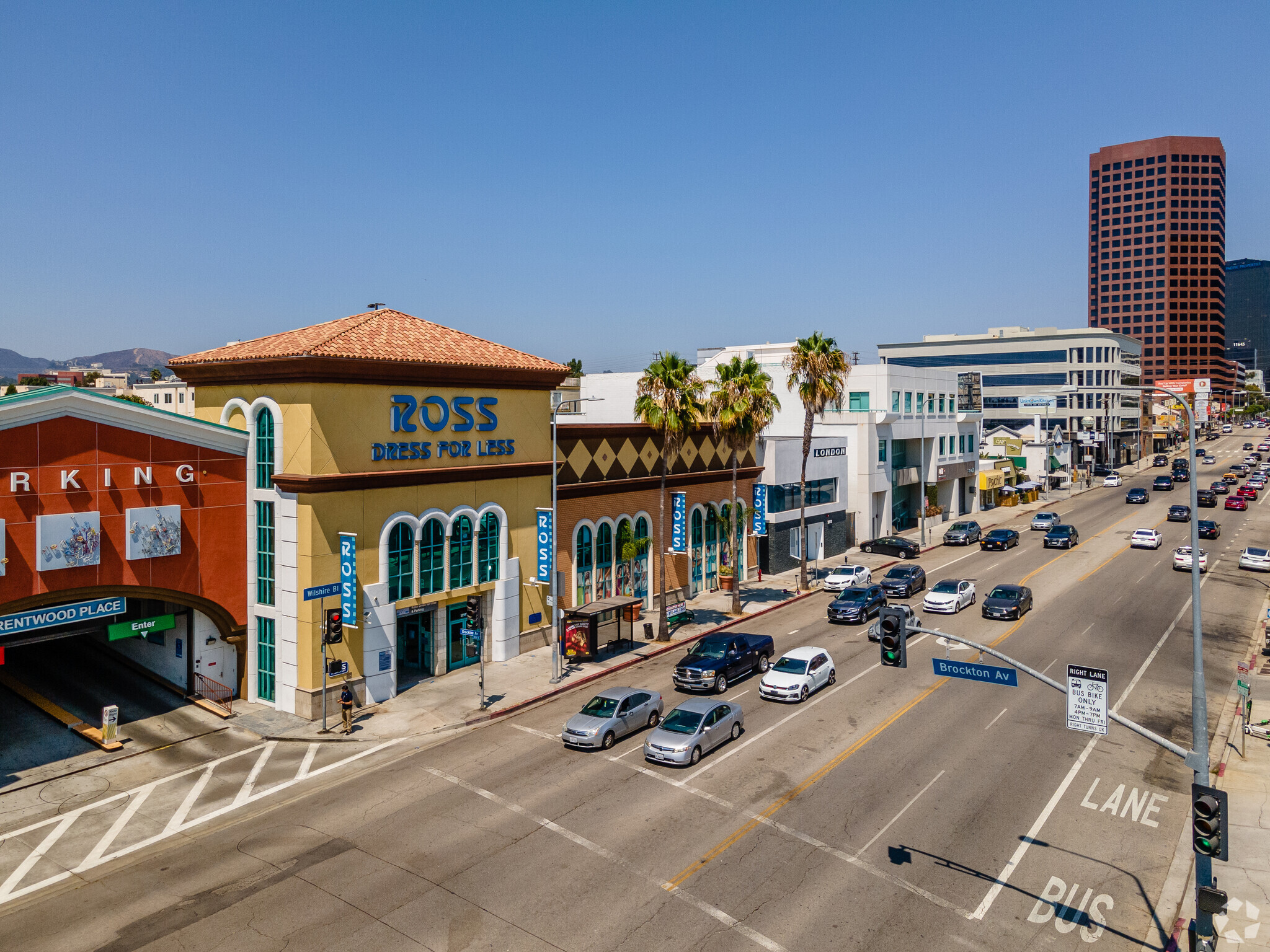 11941-12013 Wilshire Blvd, Los Angeles, CA à louer Photo principale– Image 1 sur 2