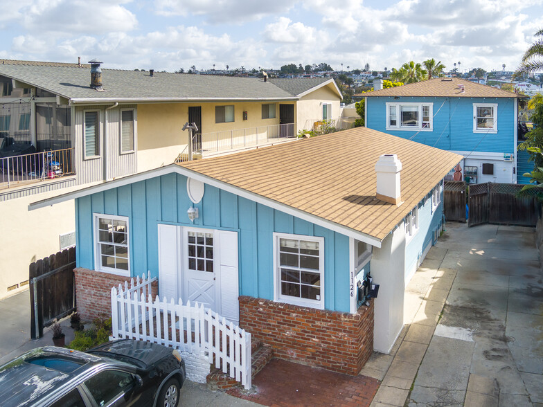 1122 Loma Dr, Hermosa Beach, CA à vendre - Photo de l’immeuble – Image 1 sur 35