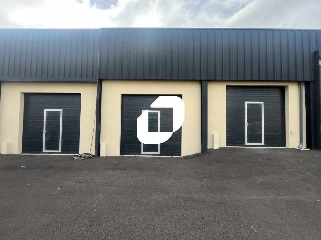 Local d’activités dans Saint-Chéron à louer Photo de l’immeuble– Image 1 sur 7