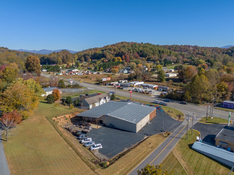 25 Setser Branch Rd, Franklin, NC à vendre - Photo de l’immeuble – Image 3 sur 30