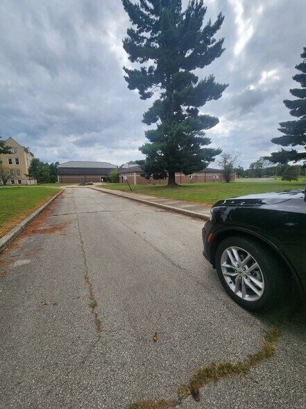 14733 Main St, Moores Hill, IN à vendre - Photo de l’immeuble – Image 3 sur 38