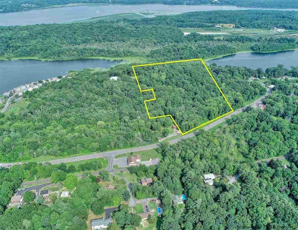 625 Broadway, Ulster Park, NY à vendre Photo principale– Image 1 sur 18