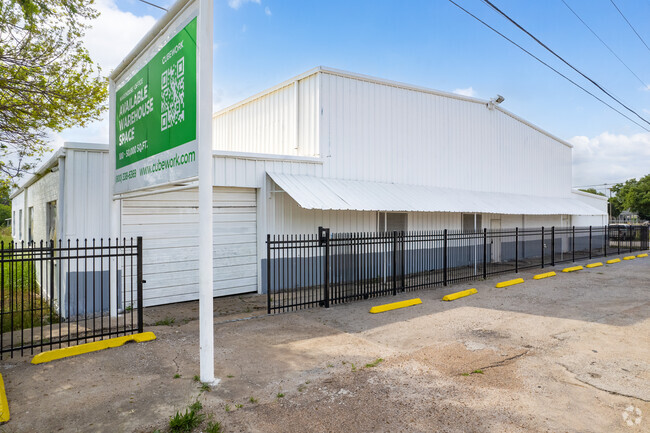 Plus de détails pour 5025 Jensen Dr, Houston, TX - Industriel/Logistique à vendre