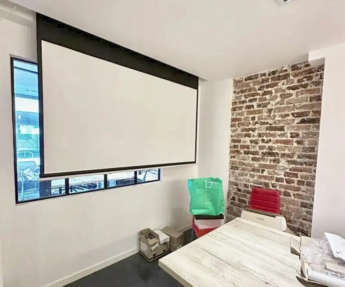 Bureau dans Paris à vendre - Photo de l’immeuble – Image 3 sur 9