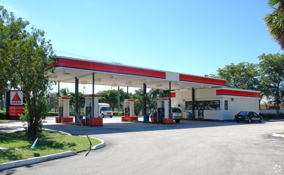 10019-10125 Sunset Strip, Sunrise, FL à louer - Photo principale – Image 2 sur 9