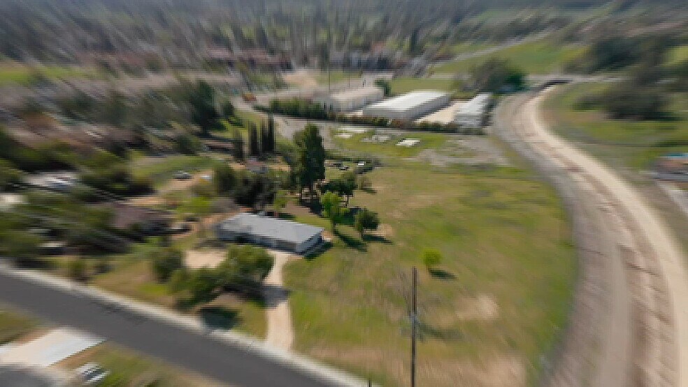 24567 Adams Ave, Murrieta, CA à vendre - Vidéo sur l’annonce professionnelle – Image 2 sur 51