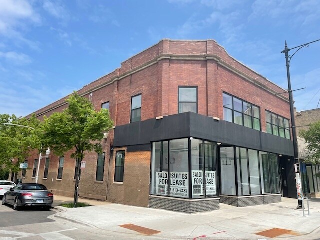 2839 N Milwaukee Ave, Chicago, IL à louer - Photo de l’immeuble – Image 2 sur 9