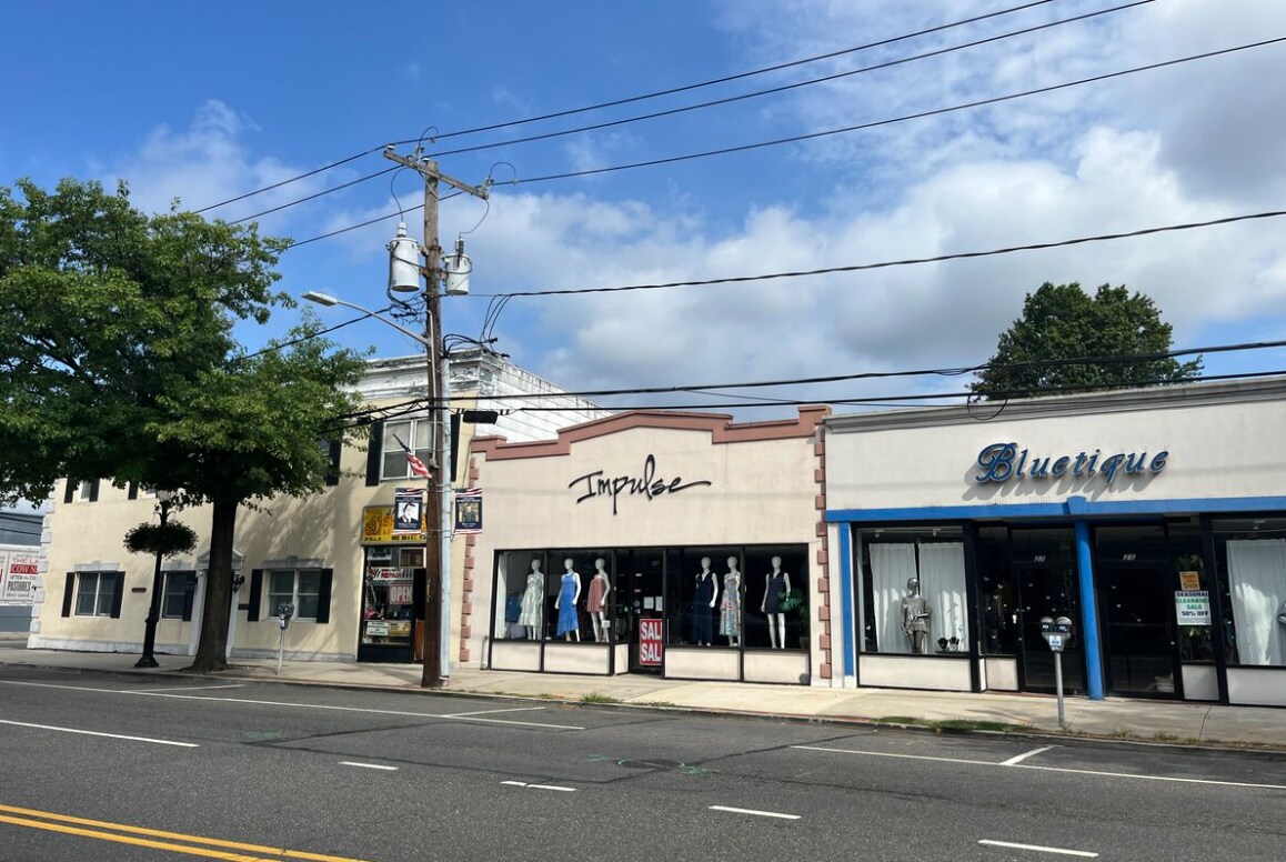29 Main St, Port Washington, NY à louer Photo de l’immeuble– Image 1 sur 5
