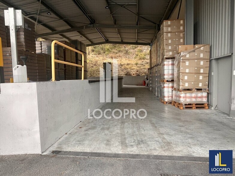 Industriel/Logistique dans Contes à louer - Photo de l’immeuble – Image 2 sur 6