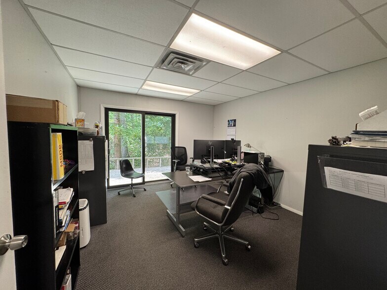 601 Heron Dr, Logan Township, NJ à louer - Photo de l’immeuble – Image 3 sur 12