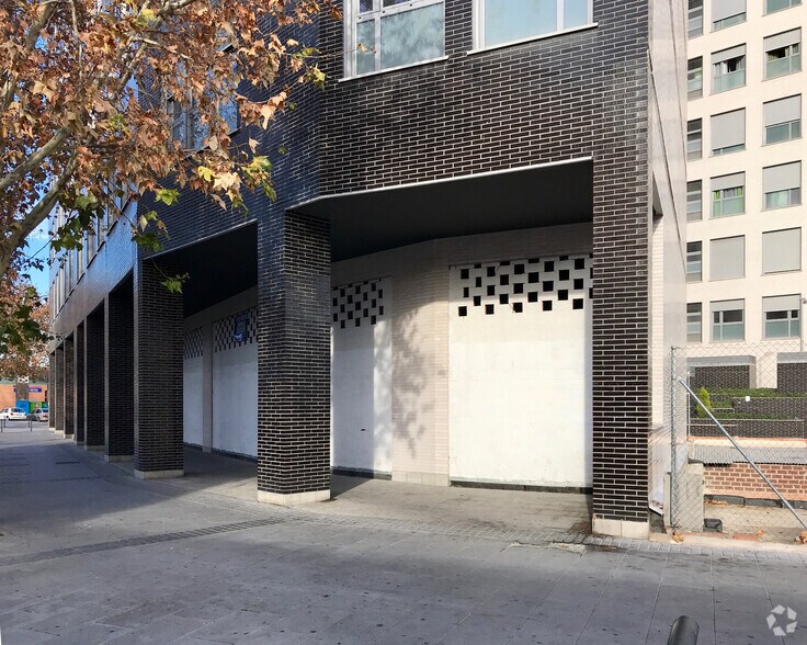 Immeuble residentiel dans Arganda del Rey, Madrid à vendre - Photo de l’immeuble – Image 2 sur 5