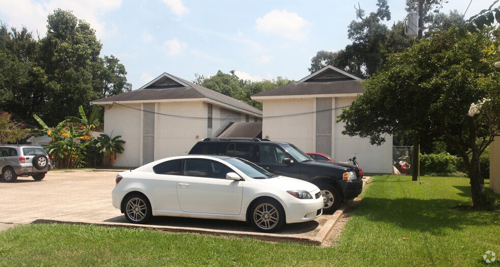 317 East Dr, Baton Rouge, LA à vendre - Photo de l’immeuble – Image 2 sur 5