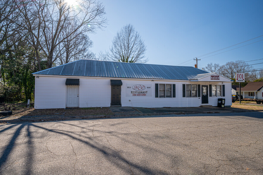 801 W Church St, Cherryville, NC à vendre - Photo de l’immeuble – Image 3 sur 9