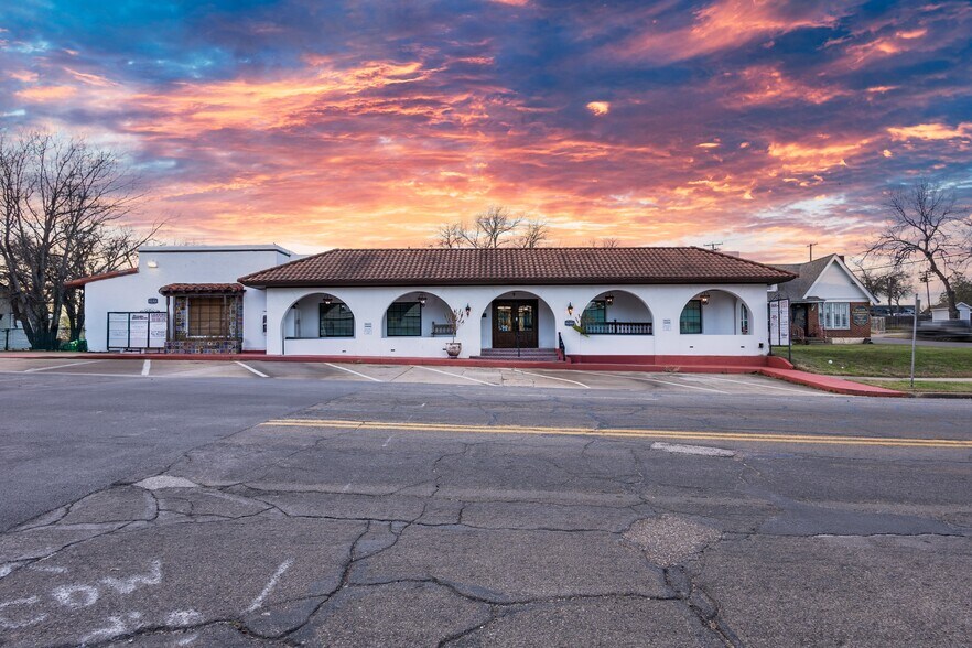 2505 Washington Ave, Waco, TX à louer - Photo de l’immeuble – Image 3 sur 20