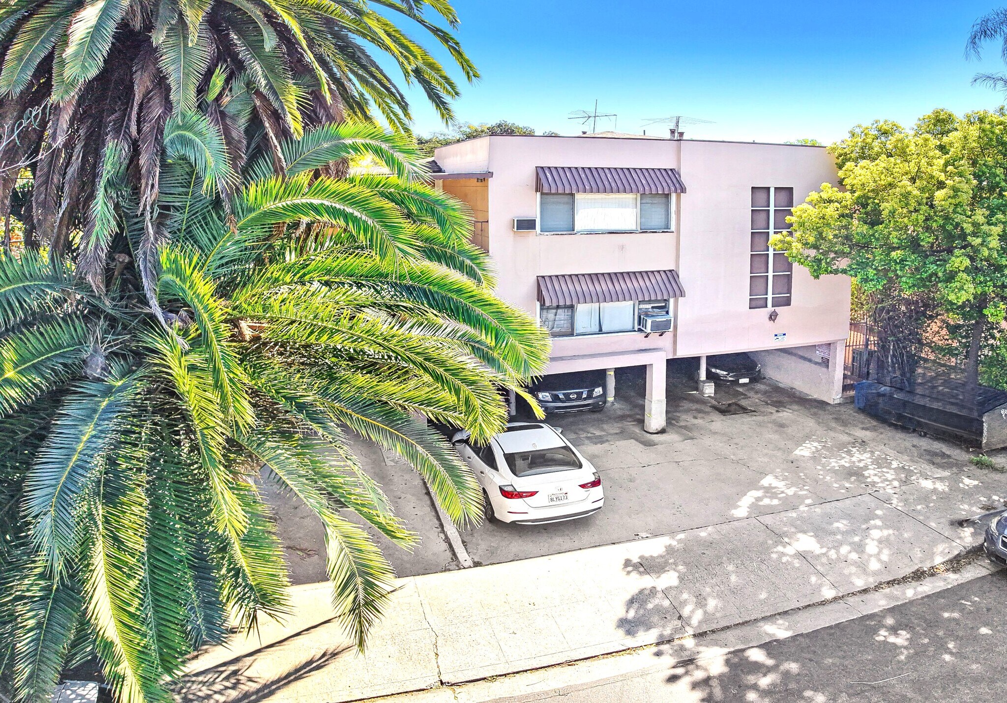 1352 N Las Palmas Ave, Los Angeles, CA à vendre Photo principale– Image 1 sur 9