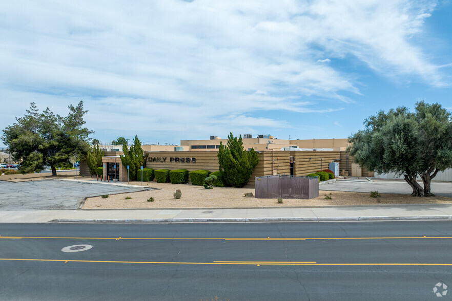 13843-13875 Park Ave, Victorville, CA à louer - Photo de l’immeuble – Image 1 sur 16
