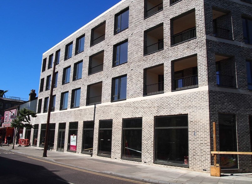 61 Wallis Rd, Londres à louer - Photo de l’immeuble – Image 2 sur 8
