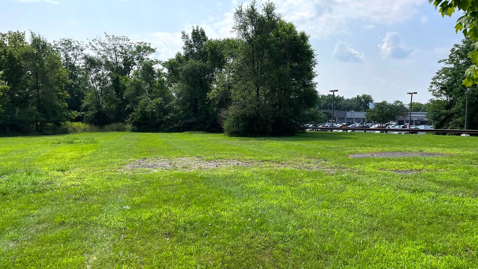 2920 Easton Ave, Bethlehem, PA à louer - Photo de l’immeuble – Image 2 sur 2