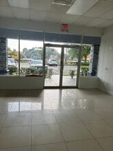 377 N State Road 7, Plantation, FL à louer Photo intérieure– Image 2 sur 4