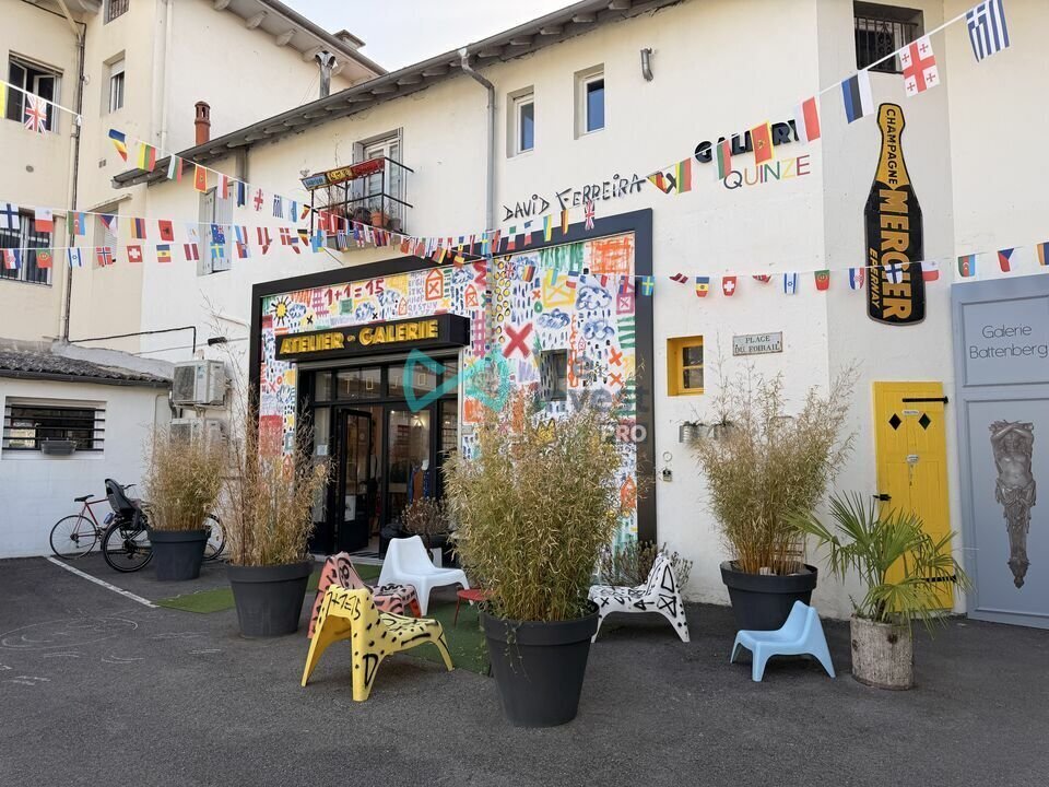 Local commercial dans Jurancon à louer Photo de l’immeuble– Image 1 sur 7