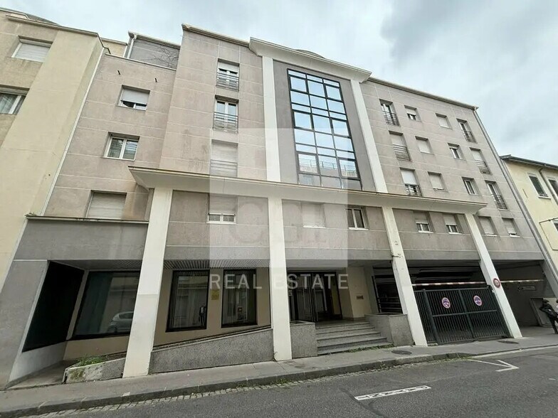 22 Rue De La Fraternelle, Lyon à vendre - Photo de l’immeuble – Image 1 sur 11