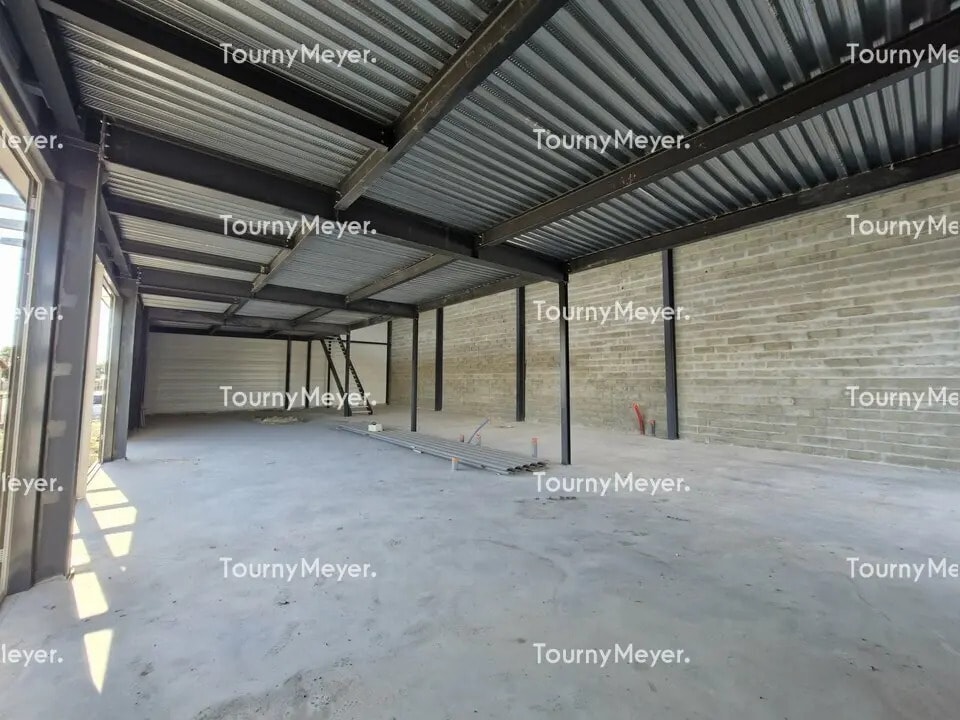 Local d'activités dans Mérignac à vendre Photo intérieure– Image 1 sur 3