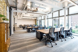 30 Tweedy Rd, Bromley à louer Photo intérieure– Image 2 sur 3