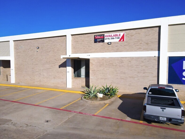 1533-1555 Prudential Dr, Dallas, TX à louer - Photo de l’immeuble – Image 3 sur 26