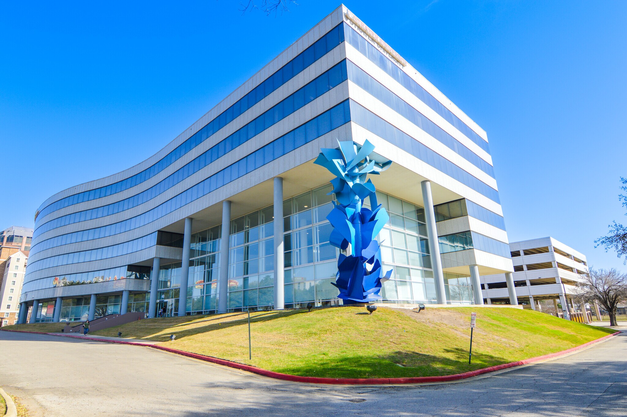 40 NE Loop 410, San Antonio, TX à louer Photo de l’immeuble– Image 1 sur 30