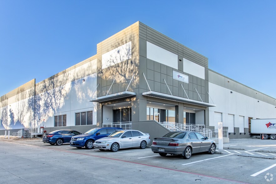 12625 Wetmore Rd, San Antonio, TX à louer - Photo de l’immeuble – Image 2 sur 36