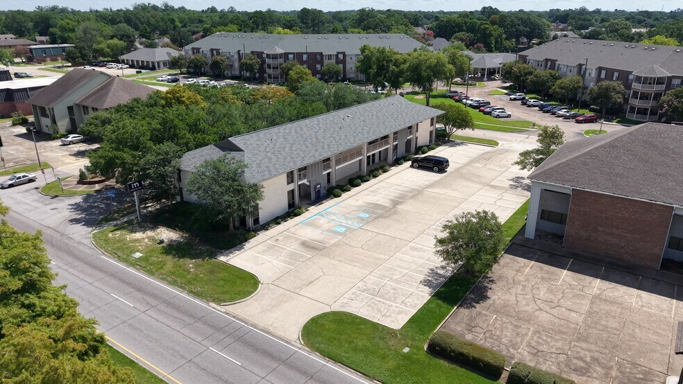 4111 S Sherwood Forest Blvd, Baton Rouge, LA à vendre - Vidéo sur l’annonce professionnelle – Image 2 sur 62